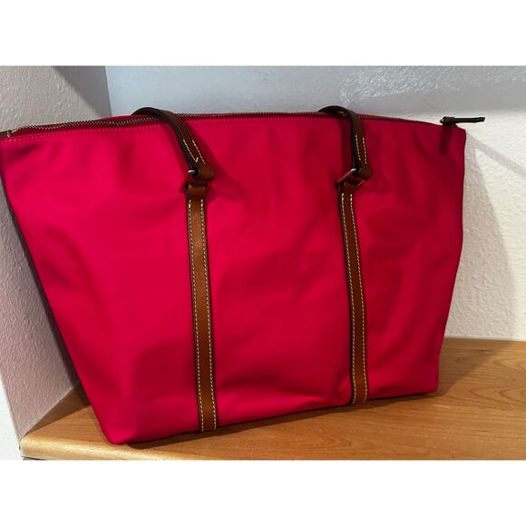 Dooney & Bourke Wayfarer Nylon Zip Tote Pink EUC - Picture 3 of 7